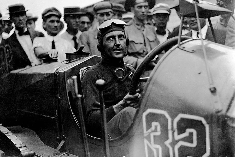 Ray Harroun in Marmon Wasp at first Indy 500